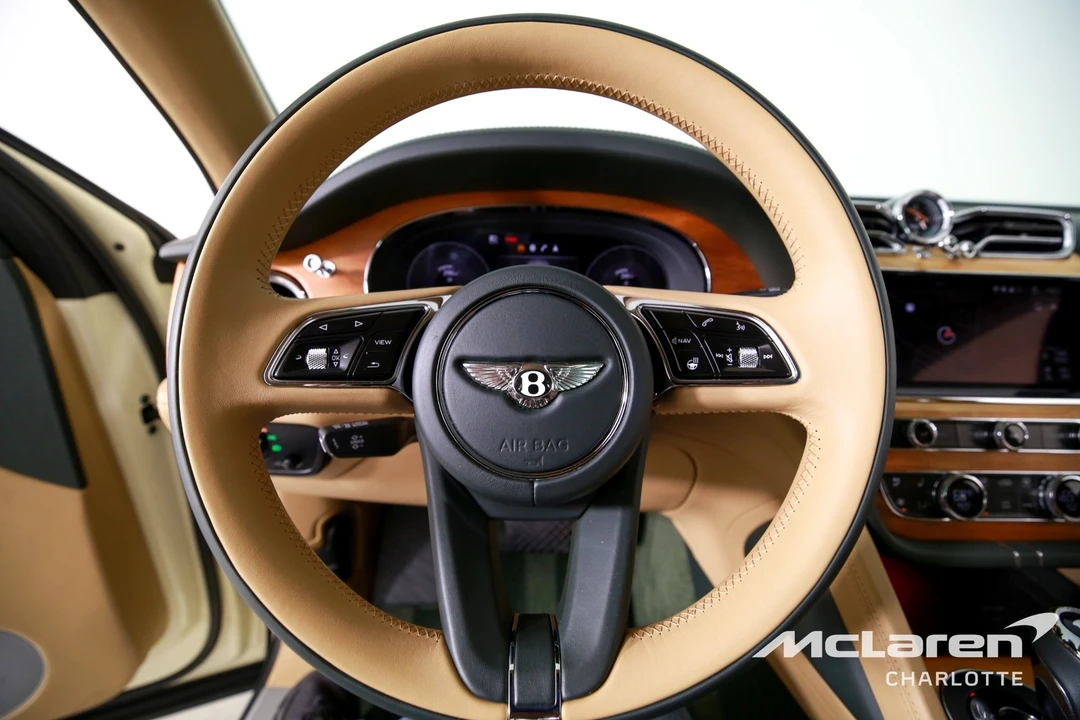 2023 Bentley Bentayga - Image 14 of 21