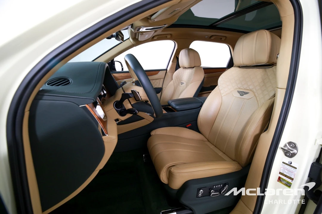2023 Bentley Bentayga - Image 11 of 21