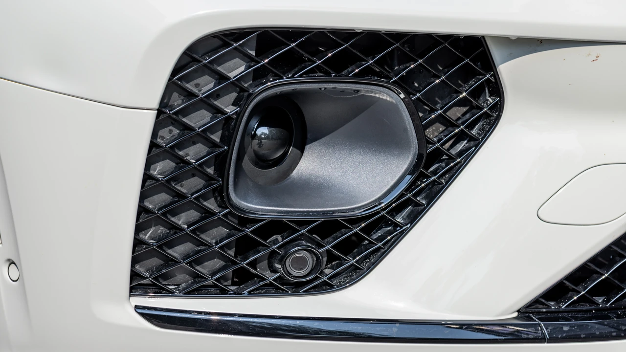 2023 Bentley Bentayga - Image 31 of 31