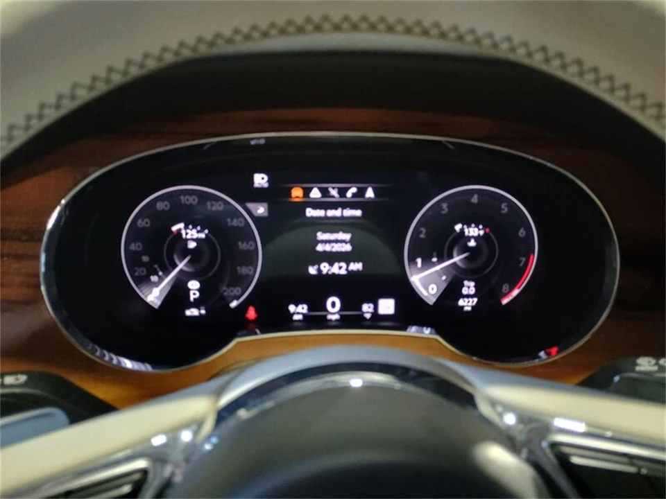 2023 Bentley Bentayga - Image 19 of 31
