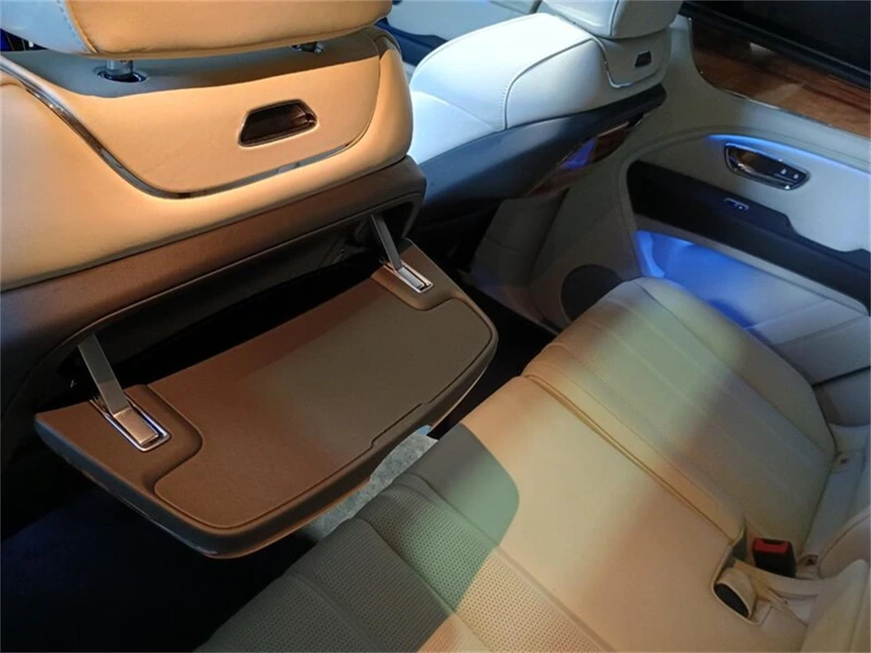 2023 Bentley Bentayga - Image 29 of 31