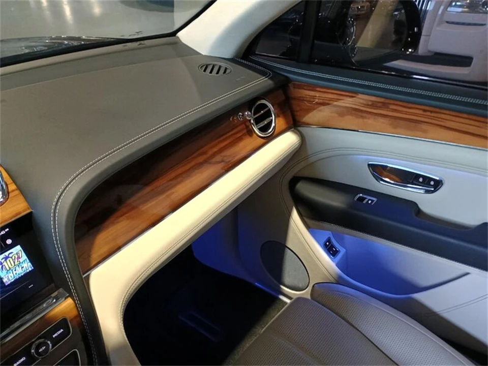 2023 Bentley Bentayga - Image 22 of 31