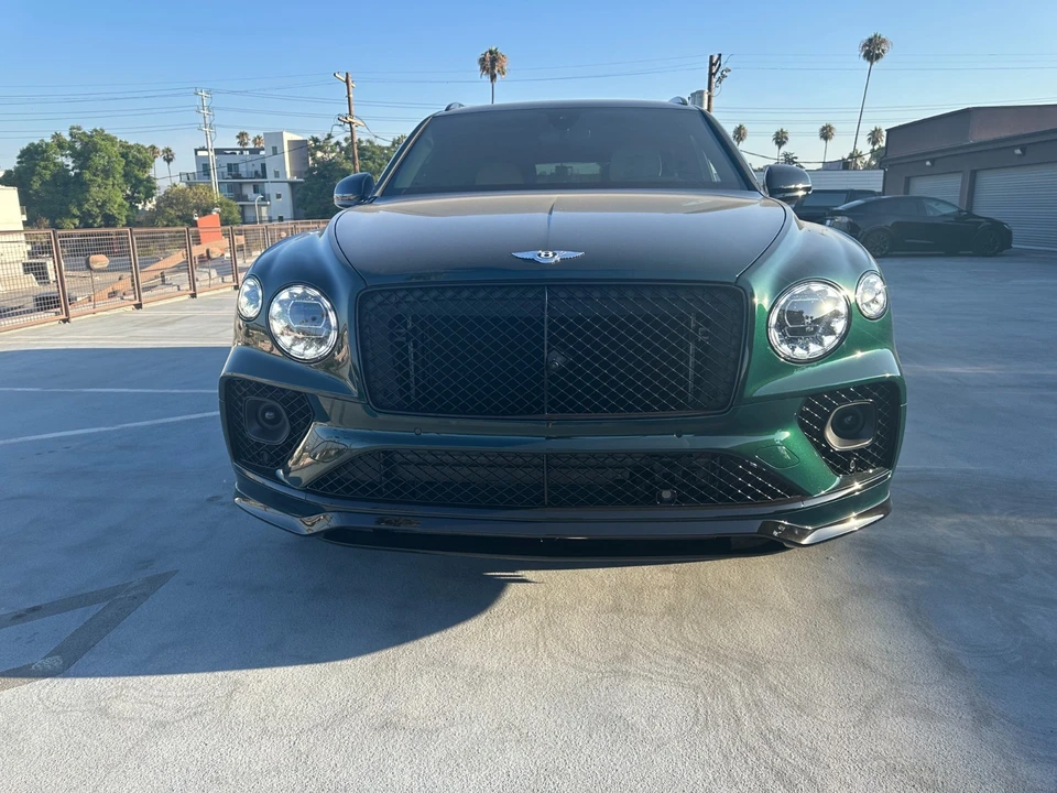 2023 Bentley Bentayga - Image 2 of 16