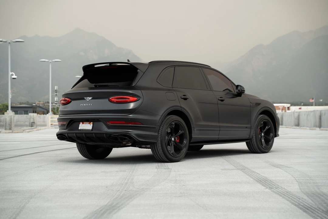 2023 Bentley Bentayga - Image 2 of 24