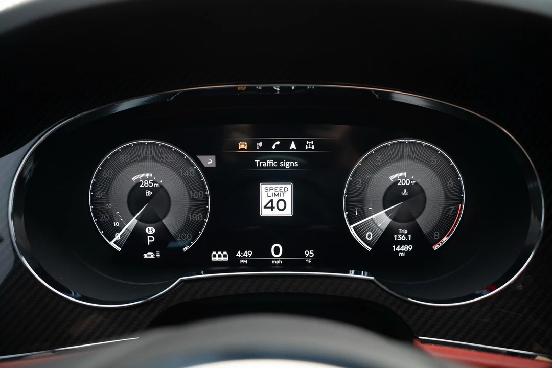 2023 Bentley Bentayga - Image 8 of 24