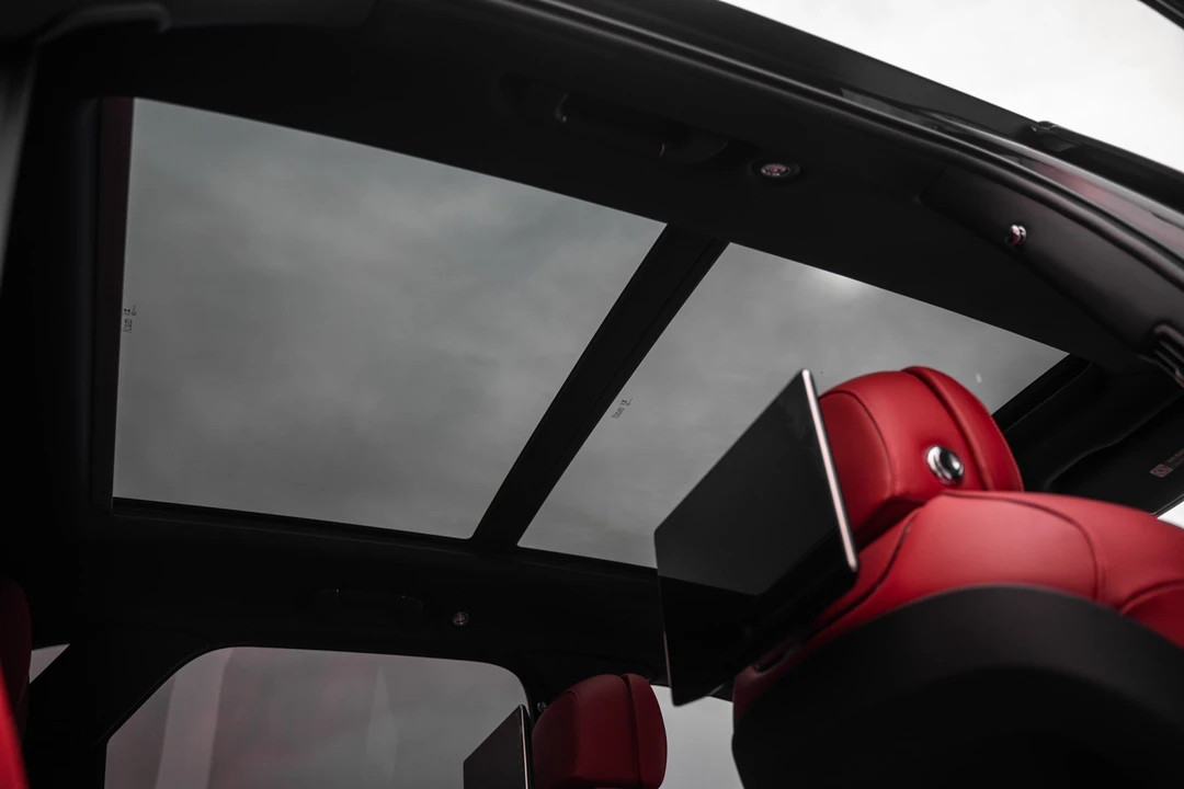 2023 Bentley Bentayga - Image 16 of 24