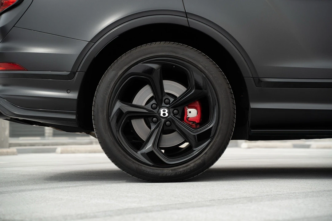 2023 Bentley Bentayga - Image 24 of 24