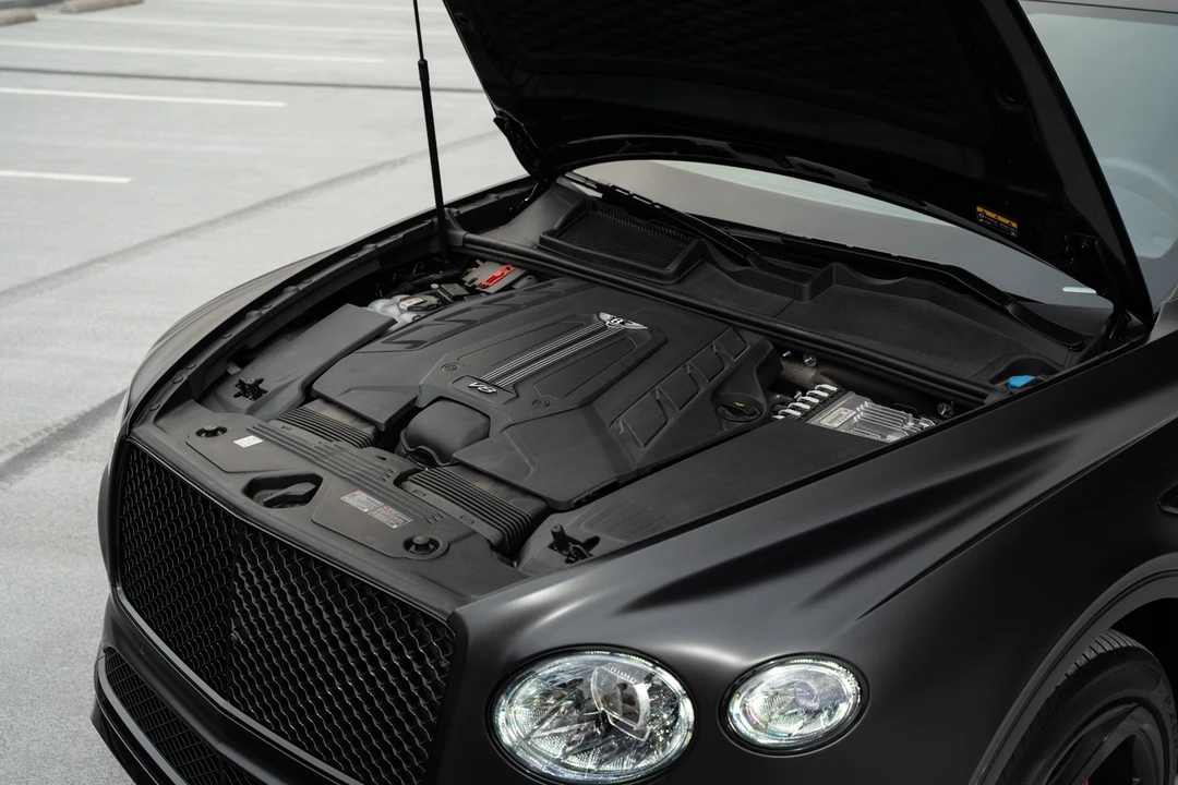 2023 Bentley Bentayga - Image 19 of 24