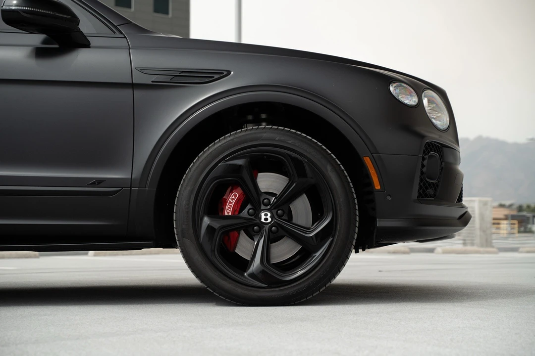 2023 Bentley Bentayga - Image 23 of 24
