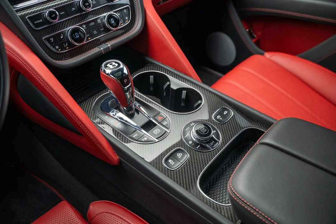 2023 Bentley Bentayga - Image 9 of 24