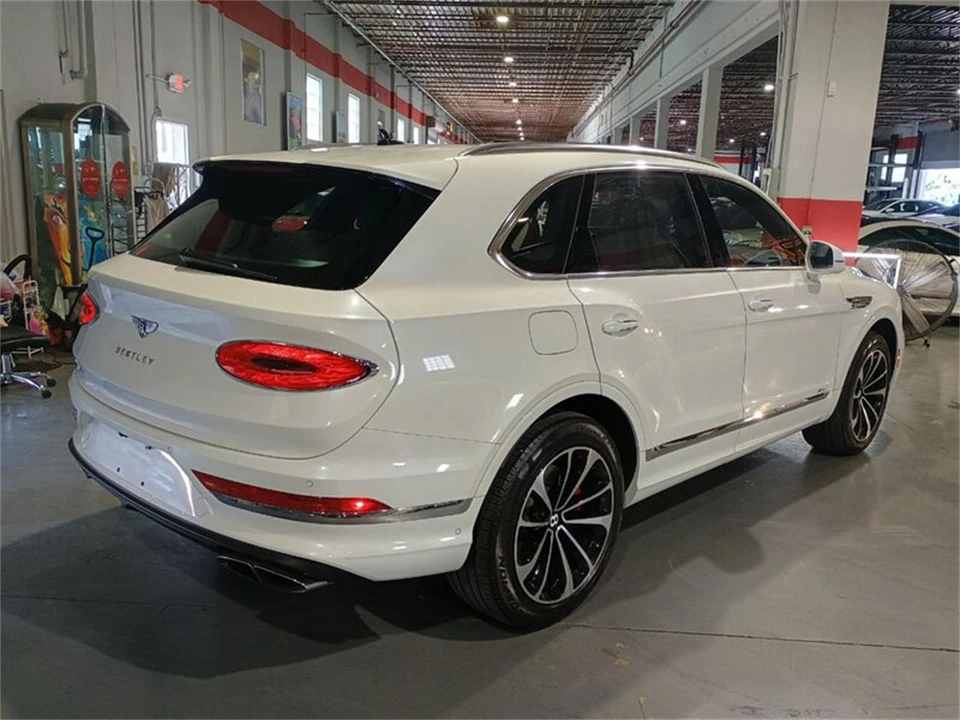 2023 Bentley Bentayga - Image 5 of 31