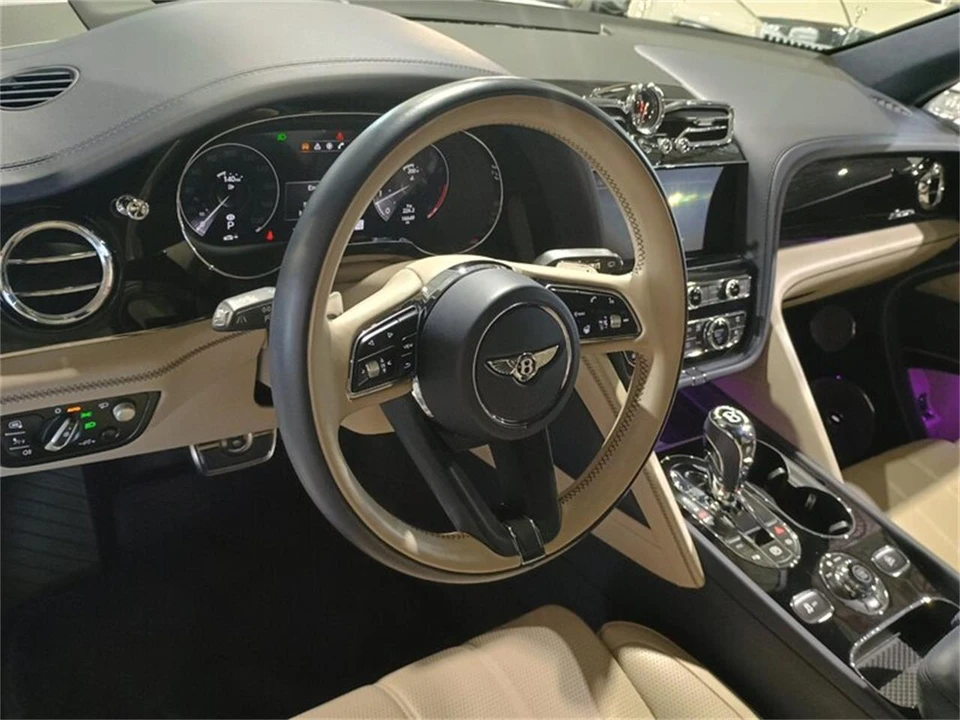 2023 Bentley Bentayga - Image 19 of 31