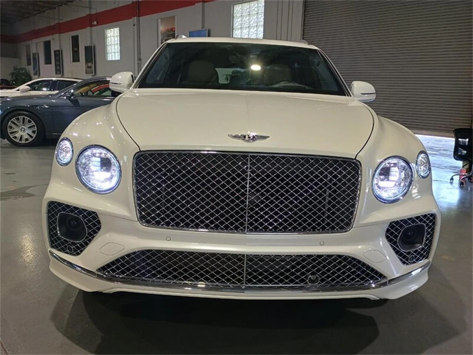 2023 Bentley Bentayga - Image 8 of 31