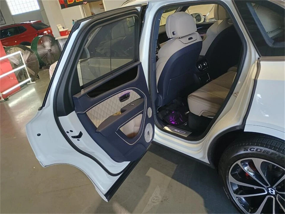 2023 Bentley Bentayga - Image 30 of 31