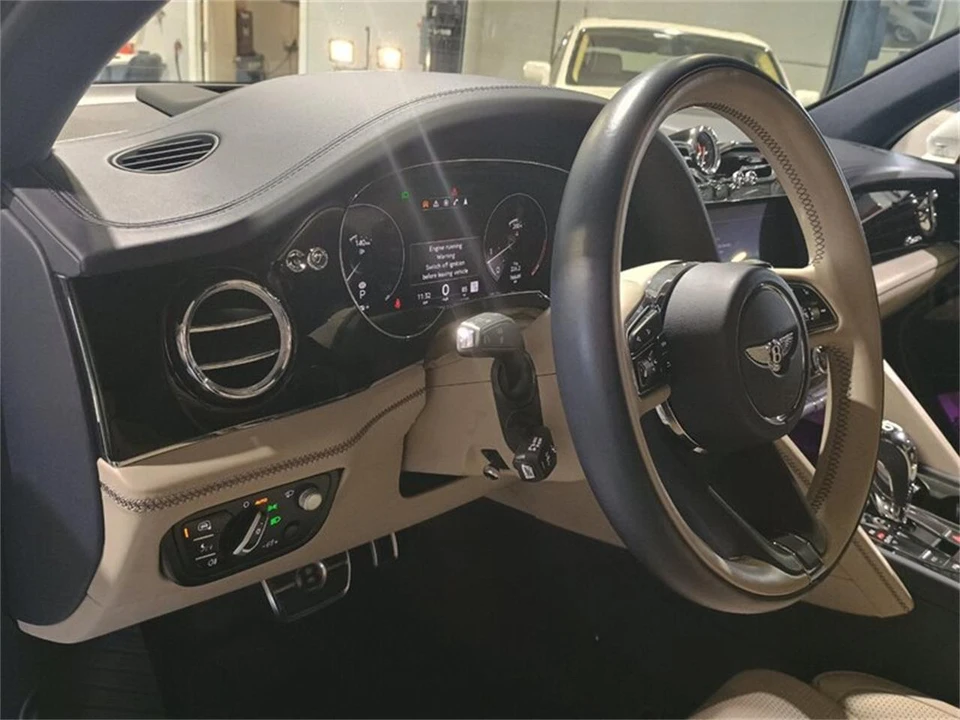 2023 Bentley Bentayga - Image 18 of 31