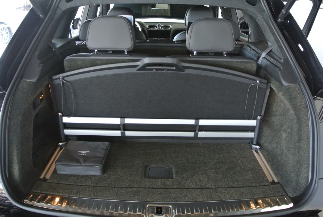 2023 Bentley Bentayga - Image 21 of 21