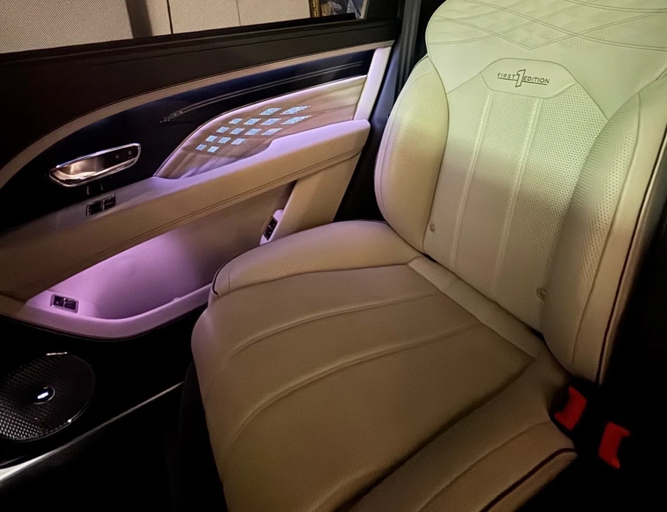 2023 Bentley Bentayga - Image 22 of 26