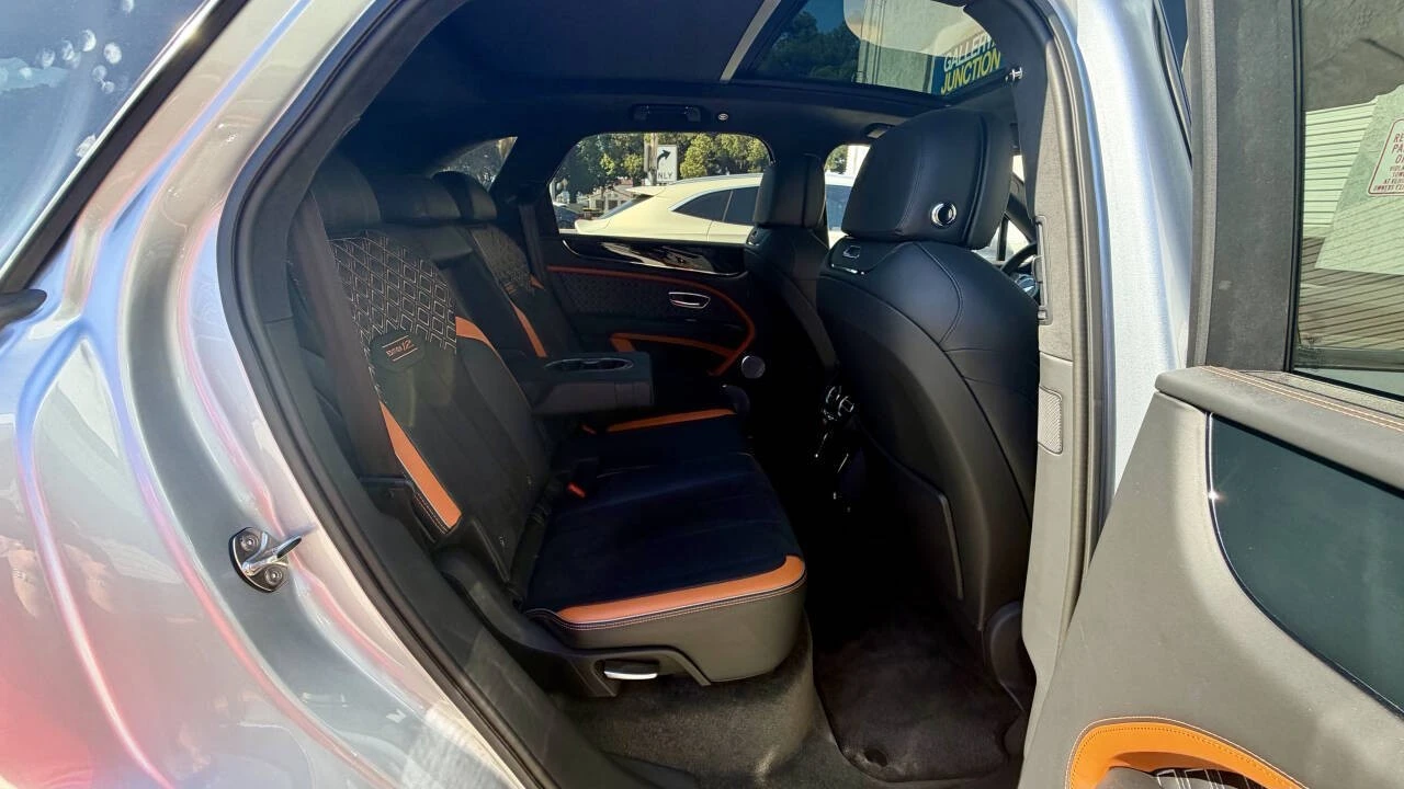 2023 Bentley Bentayga Speed - Image 12 of 12