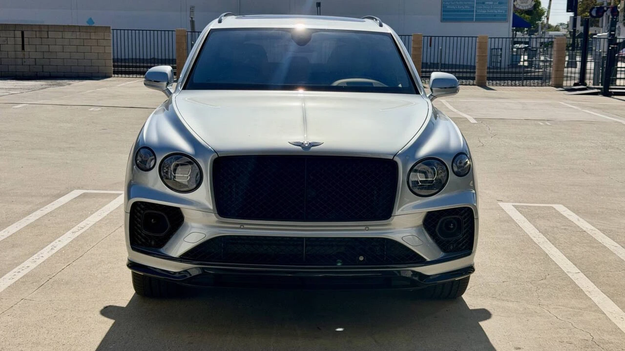 2023 Bentley Bentayga Speed - Image 4 of 12