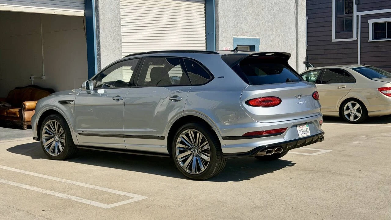 2023 Bentley Bentayga Speed - Image 9 of 12