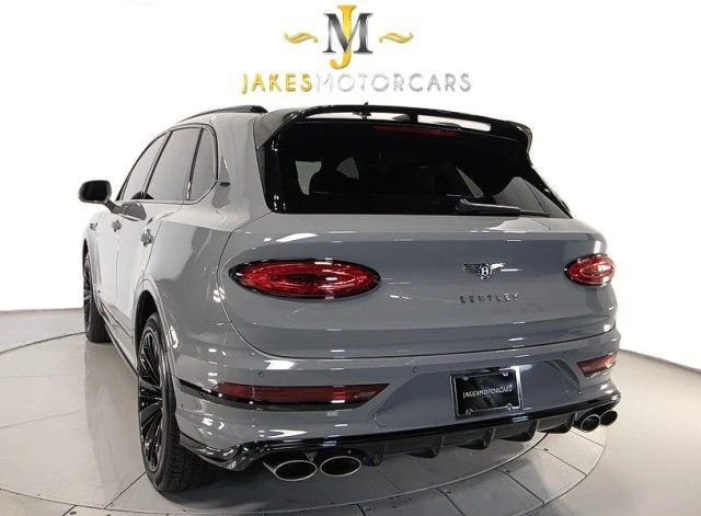 2023 Bentley Bentayga Speed - Image 9 of 21