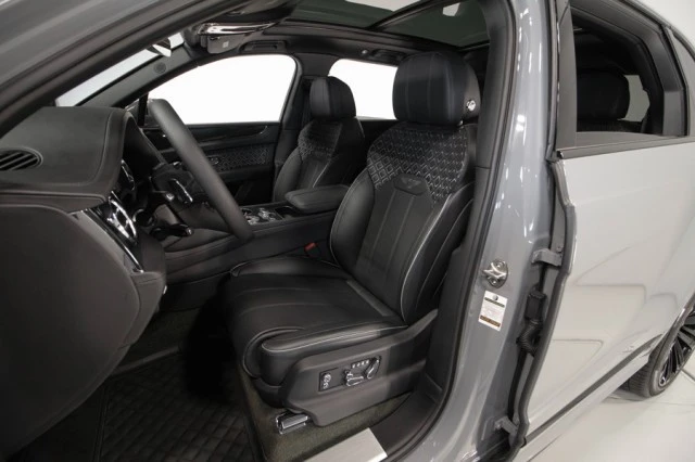 2023 Bentley Bentayga Speed - Image 3 of 24