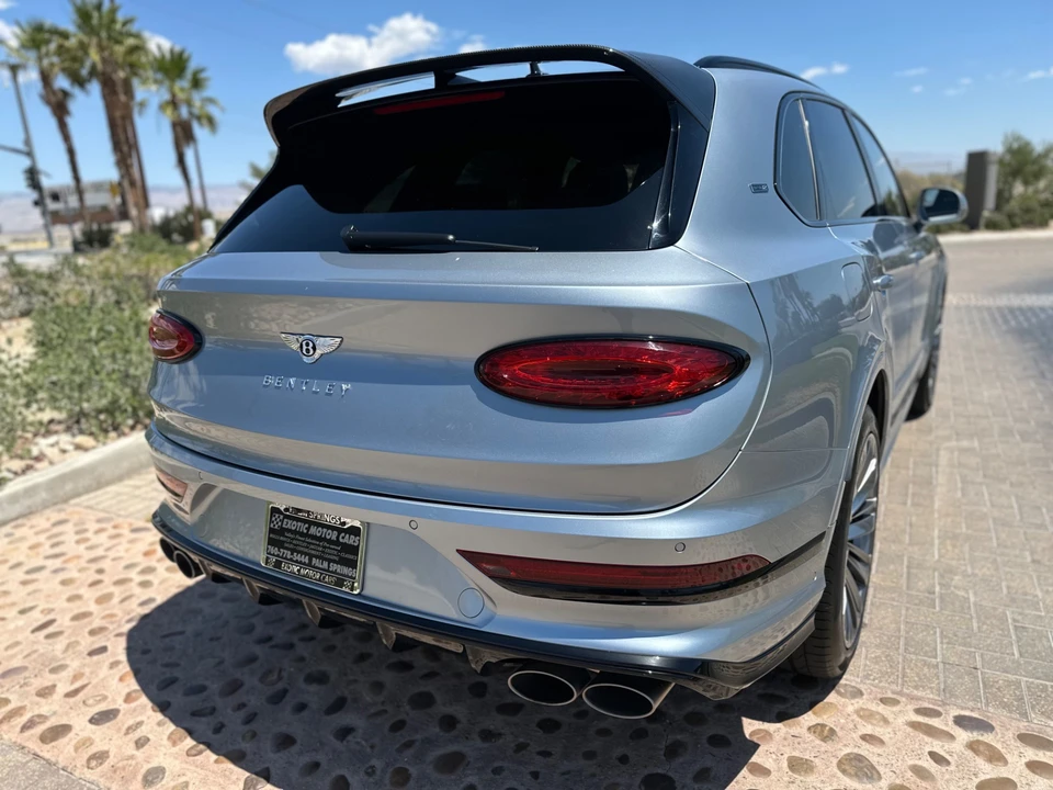2023 Bentley Bentayga Speed - Image 17 of 31