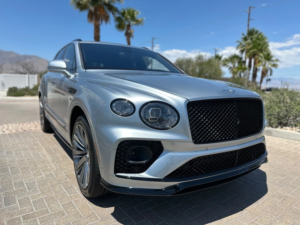 2023 Bentley Bentayga Speed - Image 8 of 31