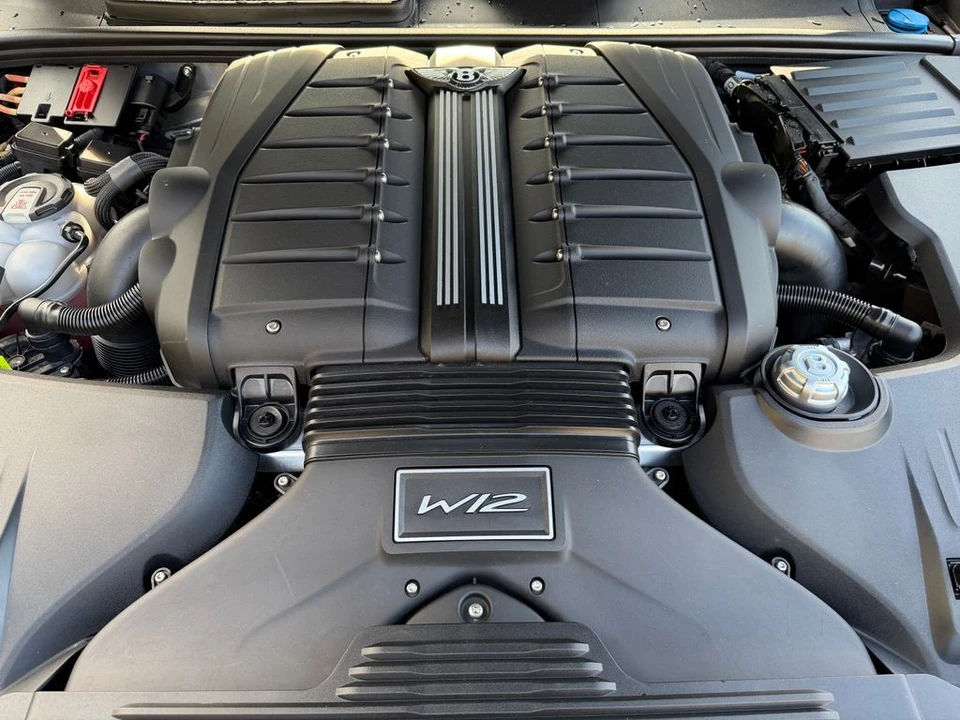2023 Bentley Bentayga Speed - Image 13 of 31