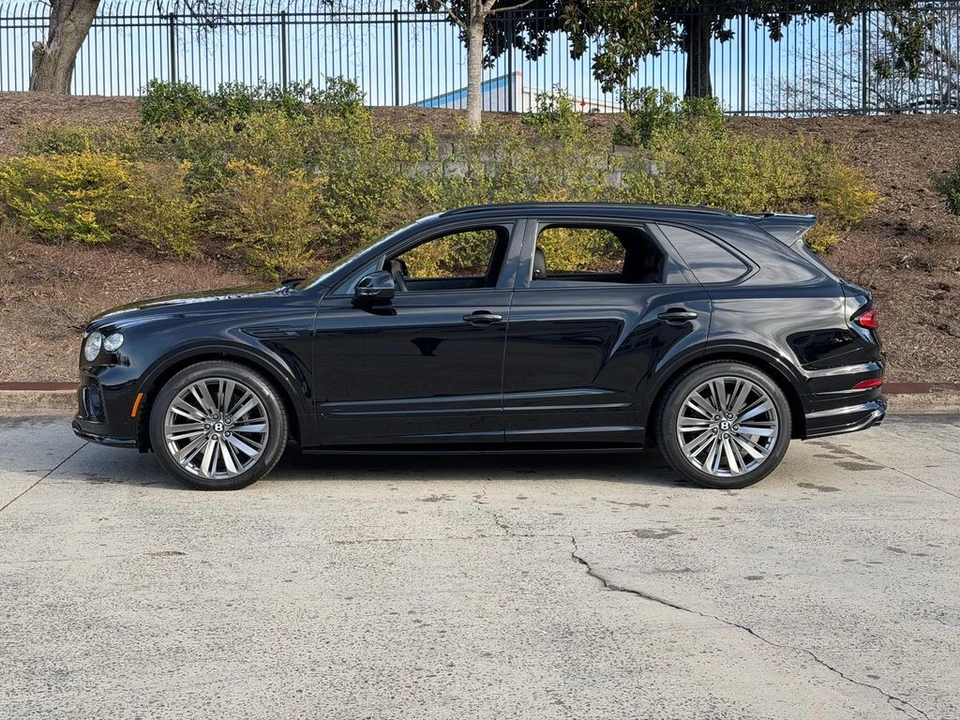 2023 Bentley Bentayga Speed - Image 11 of 21