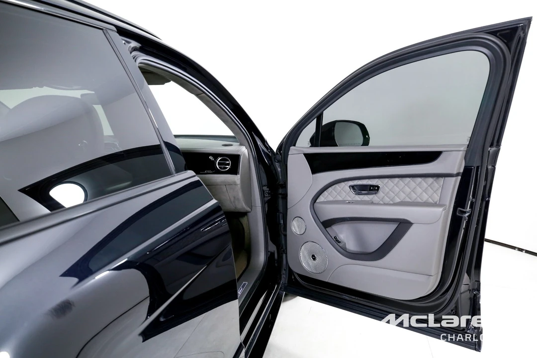 2023 Bentley Bentayga Speed - Image 27 of 31