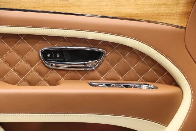 2023 Bentley Bentayga Speed - Image 12 of 31