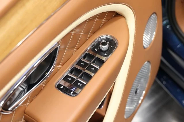 2023 Bentley Bentayga Speed - Image 13 of 21