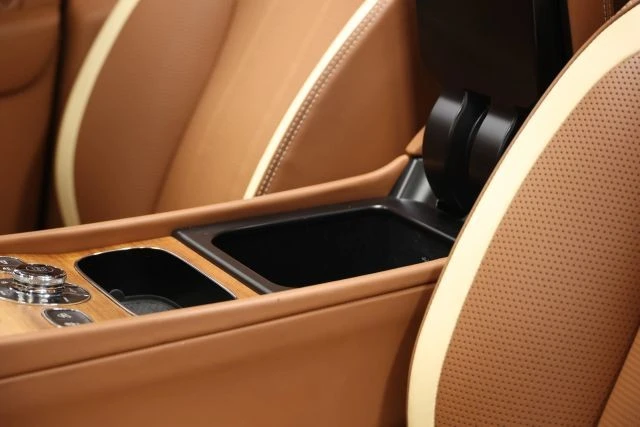 2023 Bentley Bentayga Speed - Image 25 of 31