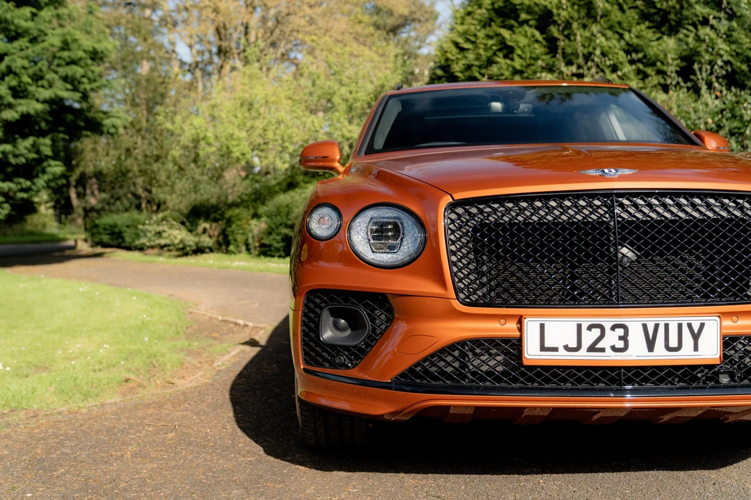 2023 Bentley Bentayga - Image 17 of 31