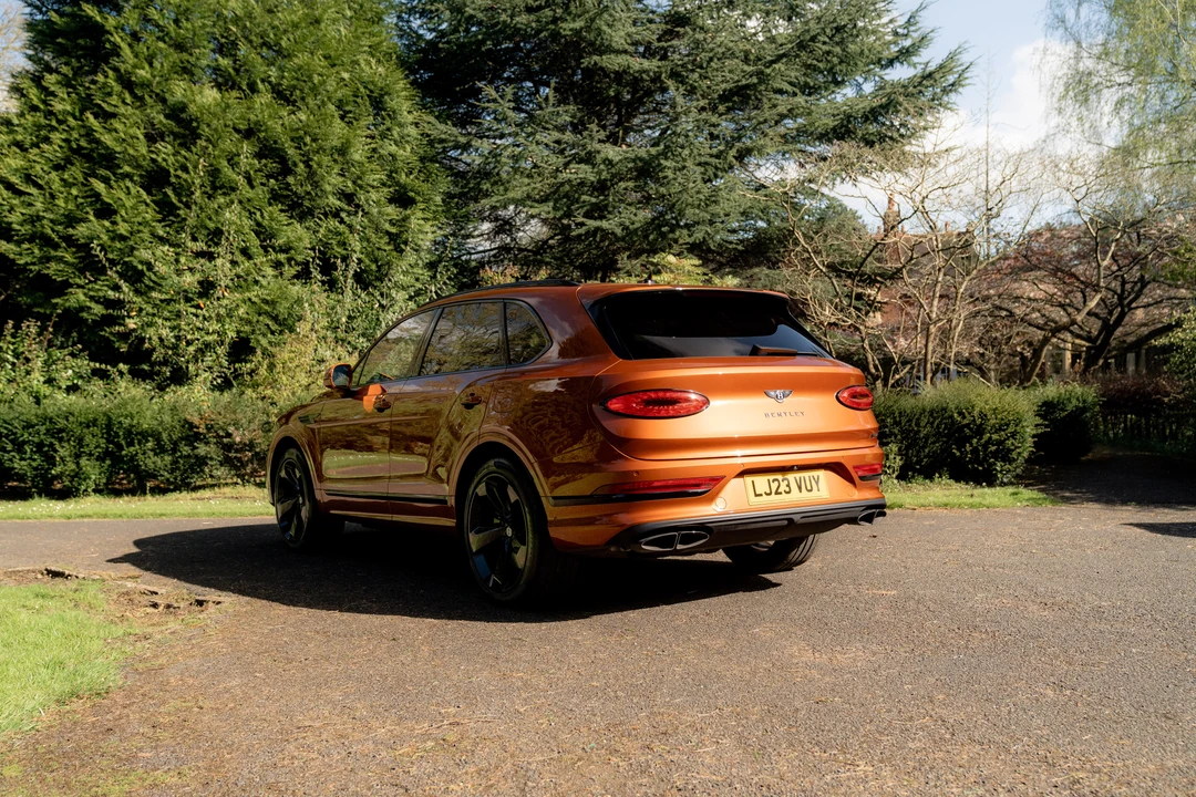 2023 Bentley Bentayga - Image 7 of 31