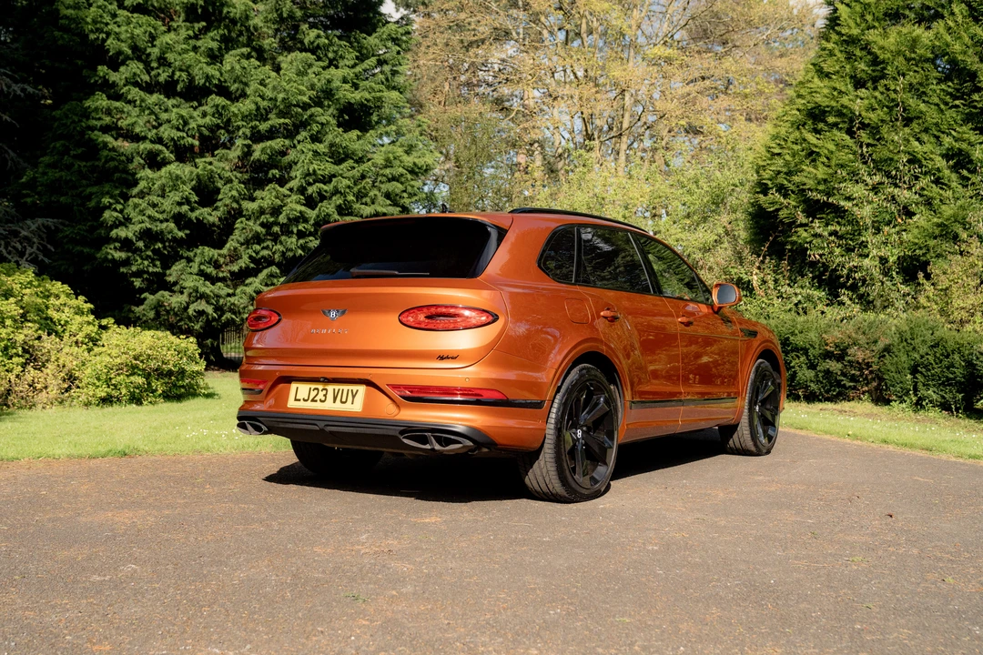 2023 Bentley Bentayga - Image 5 of 31