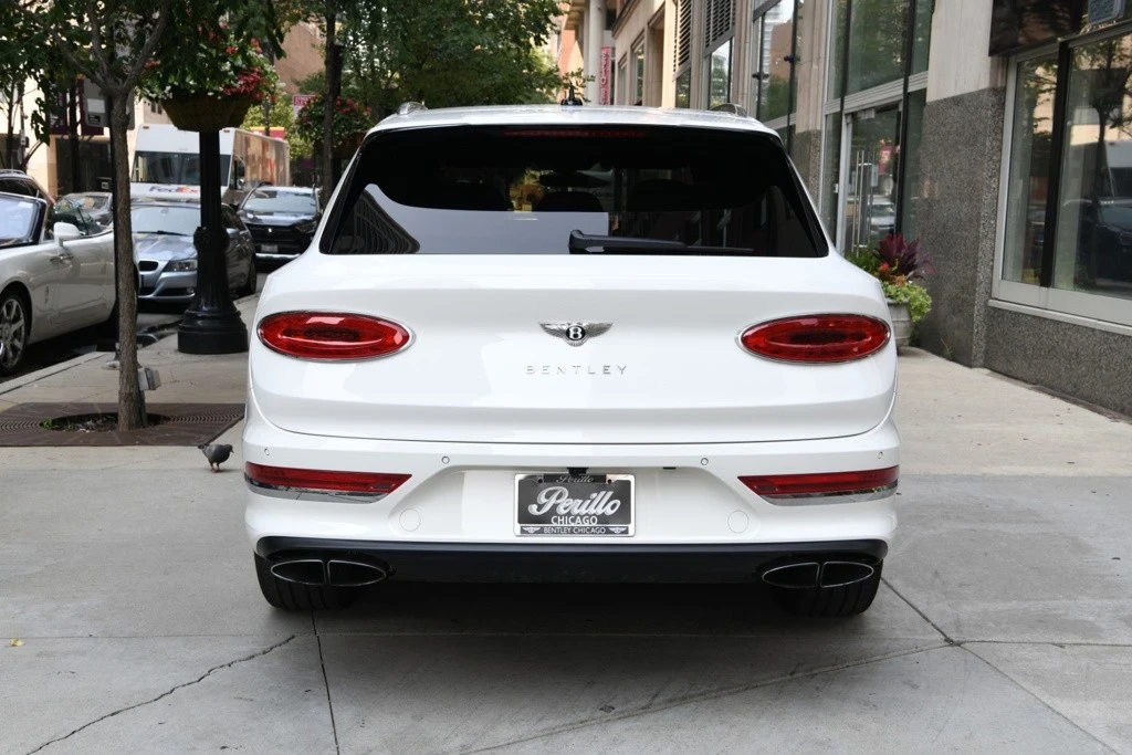 2023 Bentley Bentayga - Image 5 of 12