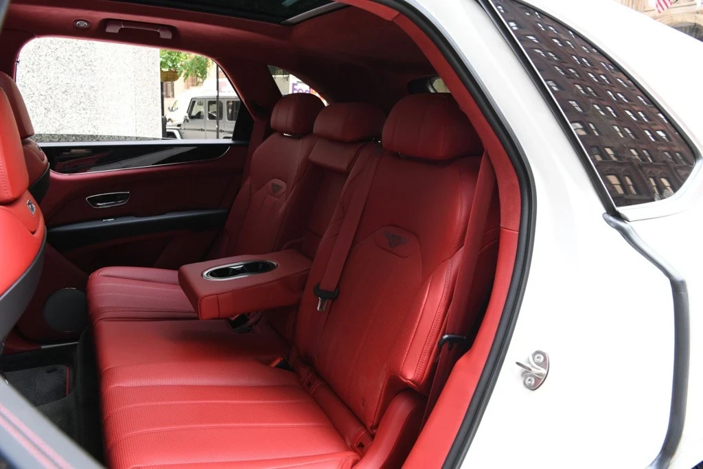 2023 Bentley Bentayga - Image 12 of 12