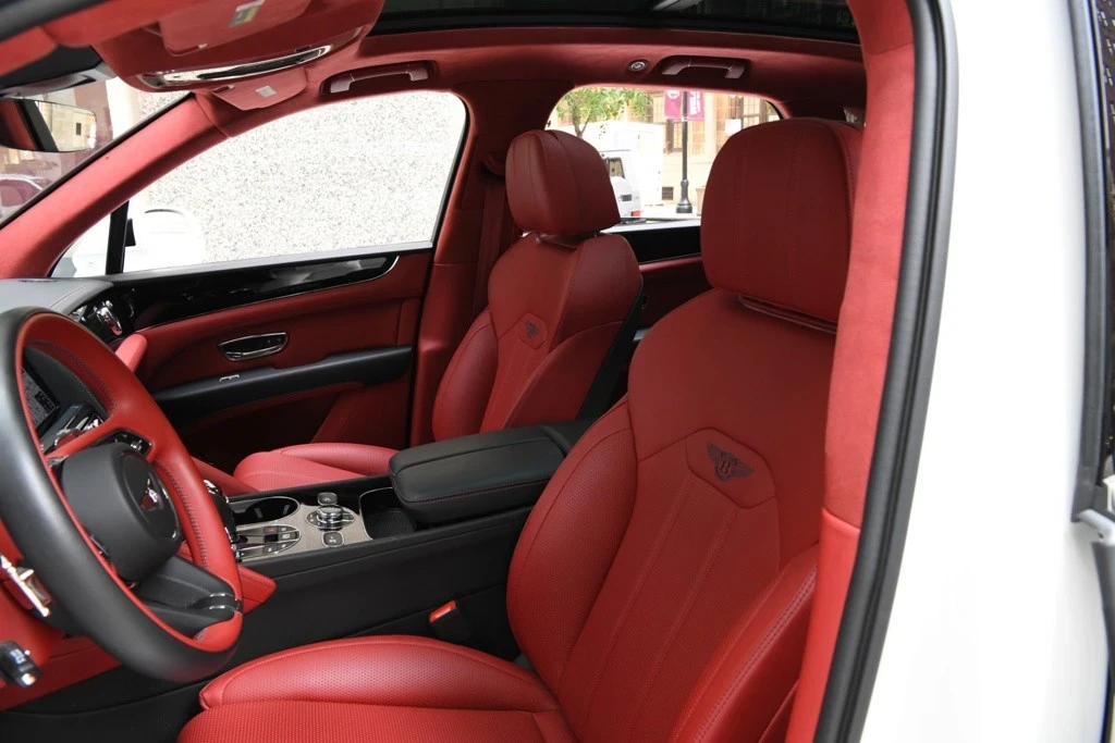 2023 Bentley Bentayga - Image 9 of 12