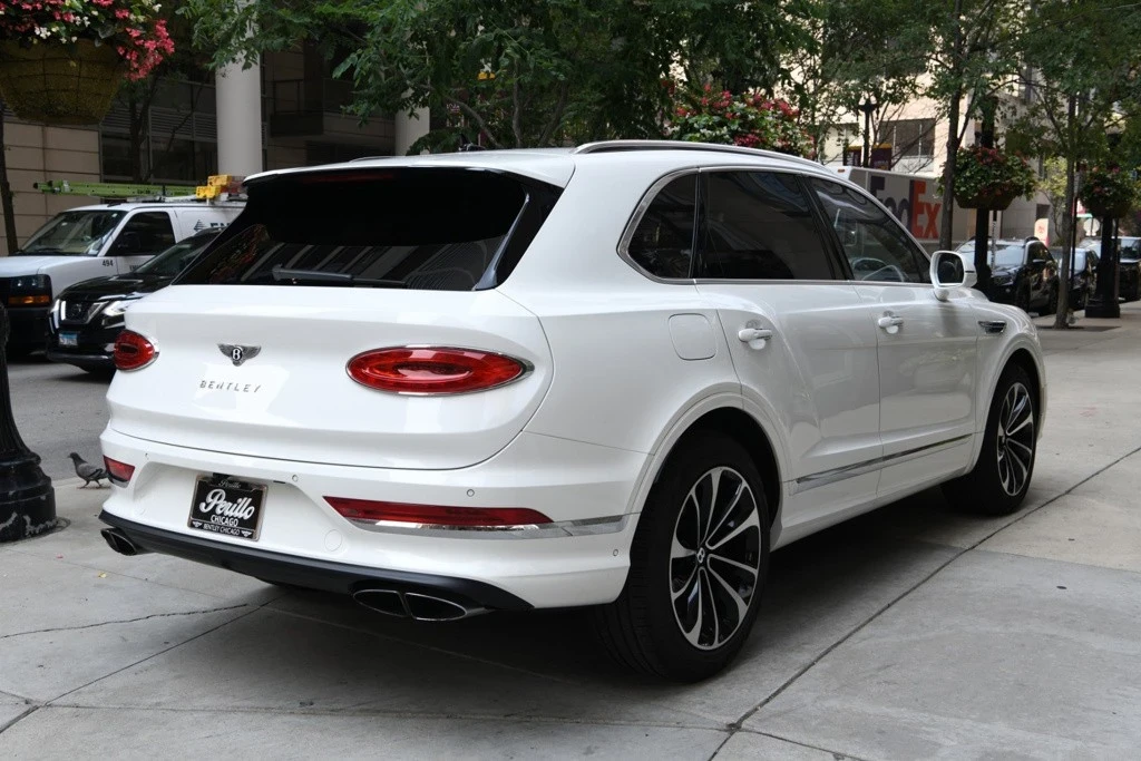 2023 Bentley Bentayga - Image 6 of 12