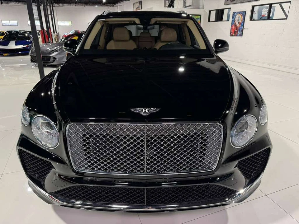 2023 Bentley Bentayga - Image 2 of 12