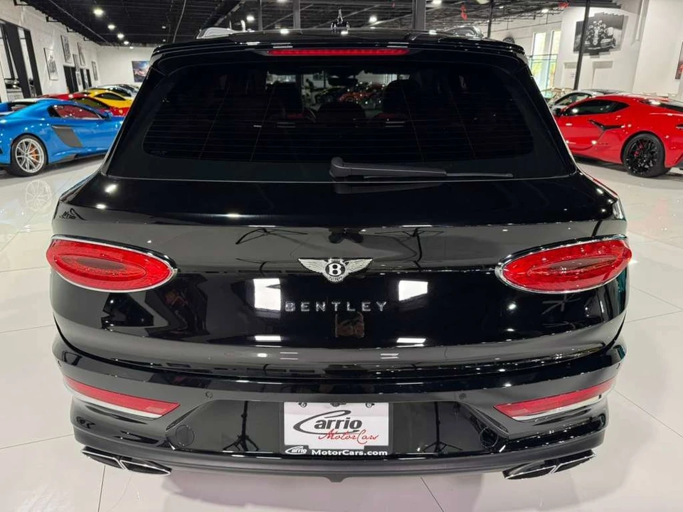 2023 Bentley Bentayga - Image 6 of 12