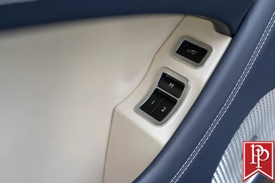 2023 Bentley Bentayga - Image 13 of 21