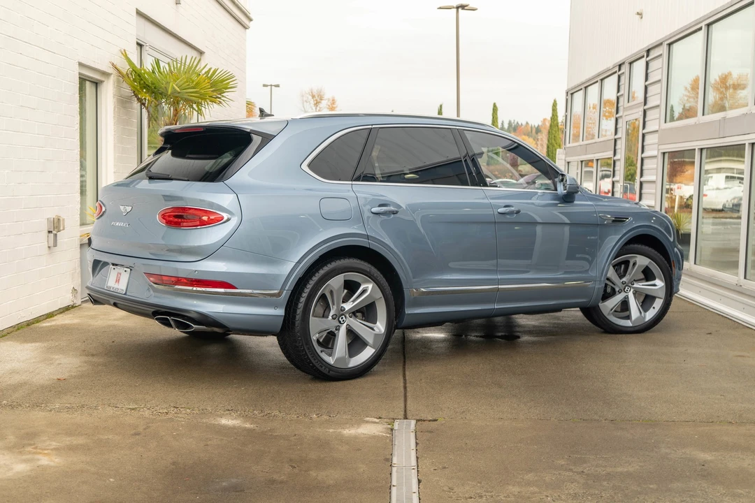 2023 Bentley Bentayga - Image 6 of 21