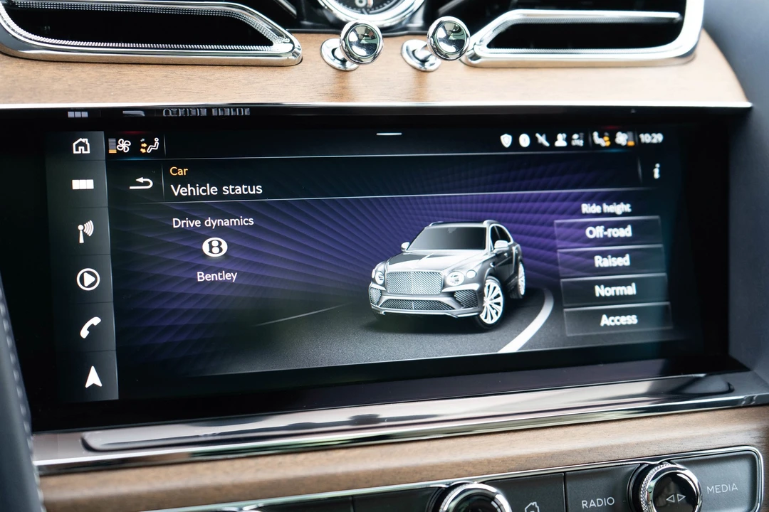 2023 Bentley Bentayga - Image 20 of 21