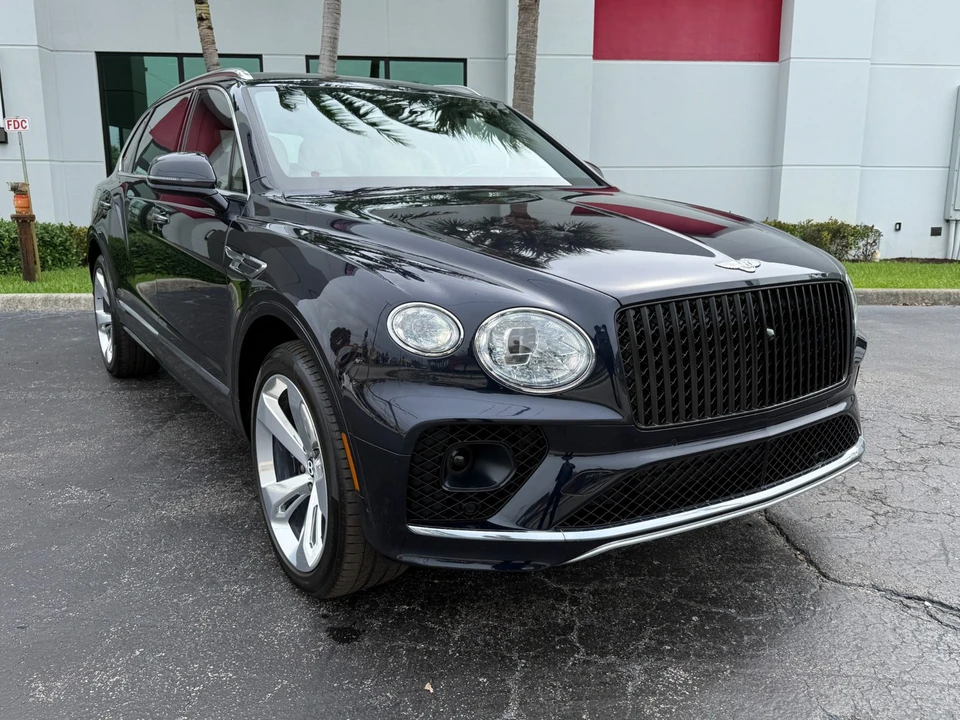 2023 Bentley Bentayga - Image 5 of 21
