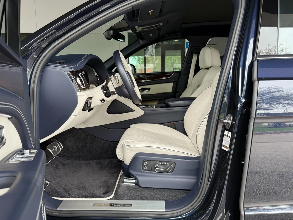 2023 Bentley Bentayga - Image 20 of 21