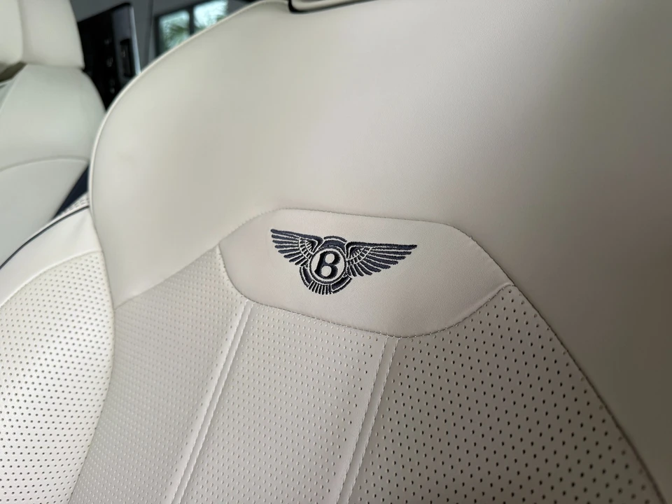 2023 Bentley Bentayga - Image 24 of 31