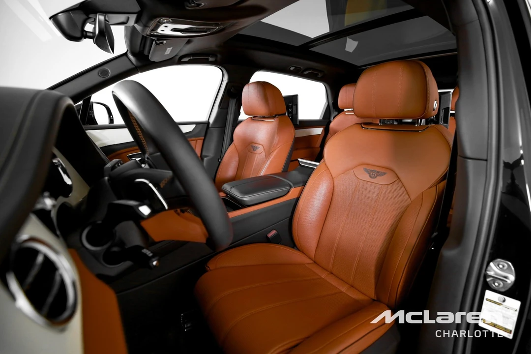 2023 Bentley Bentayga - Image 11 of 12